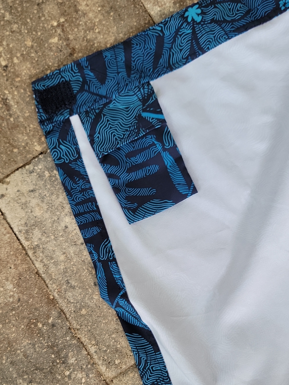 RipSkirt Maui Moonlight Print Sz L Quick Dry Wrinkle Resistant - Picture 8 of 11